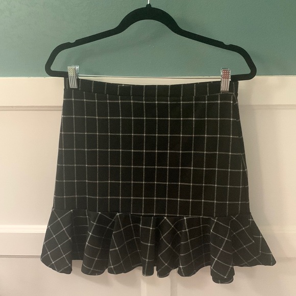 AUW Dresses & Skirts - 5/$25 AUW Skirt